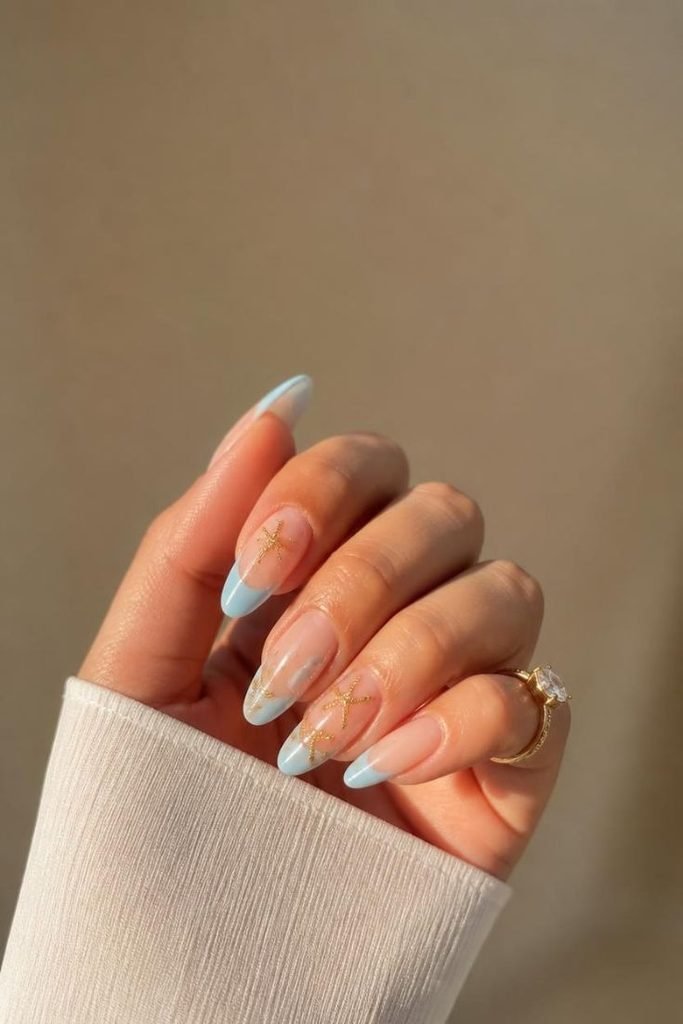 starfish-accent-nails