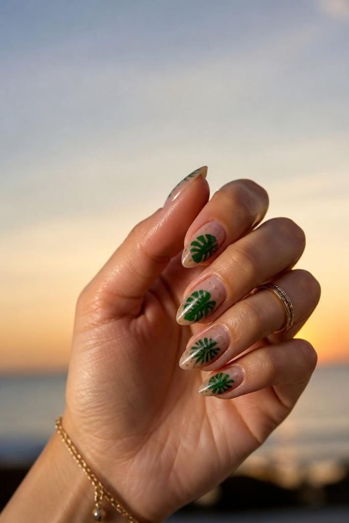 monstera-leaf-nails