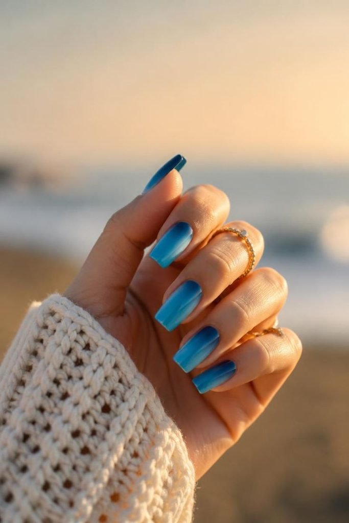 ocean-blue-ombre-nails