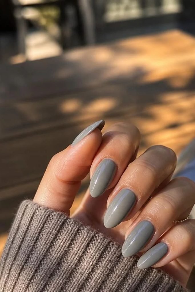 matte-gray-nails