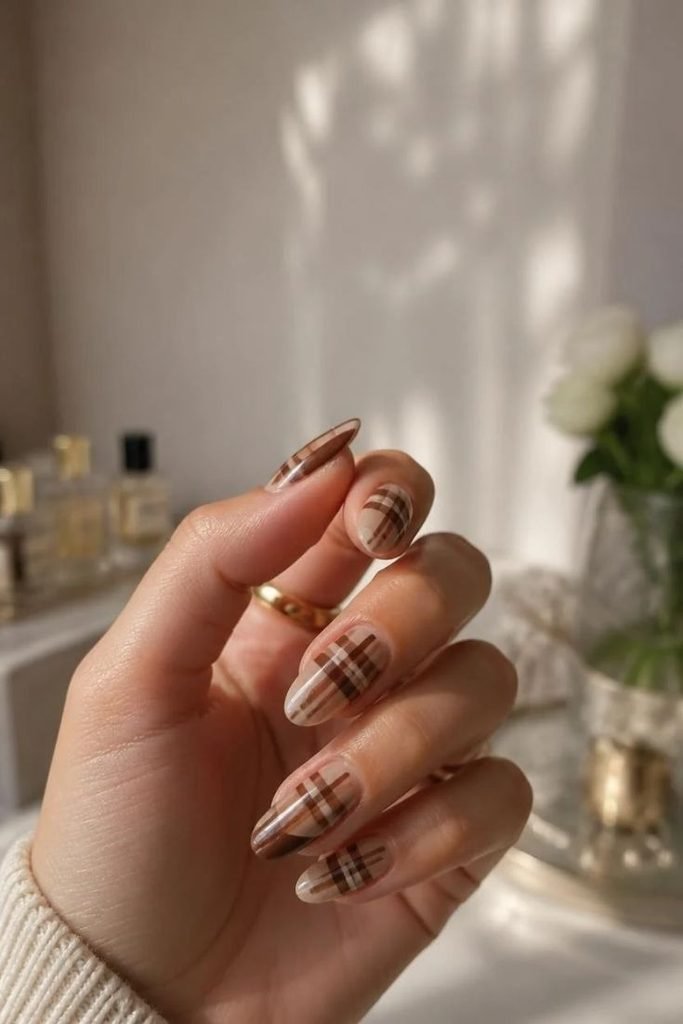 brown-plaid-nails