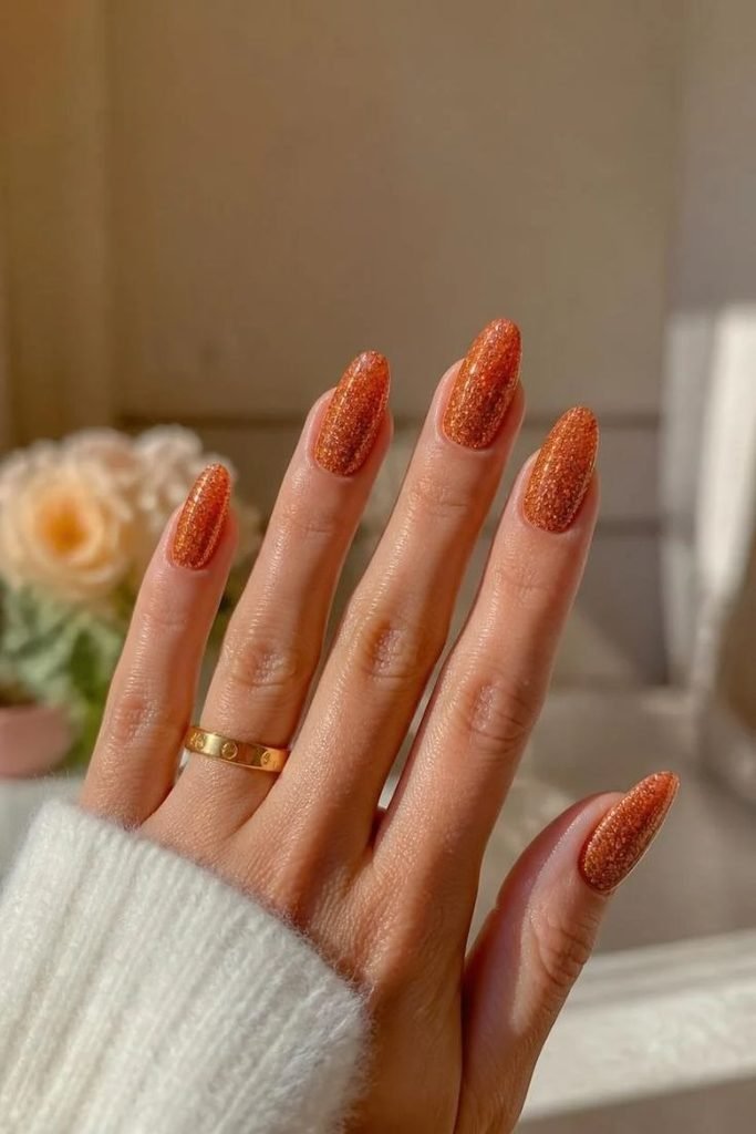 pumpkin-spice-glitter-nails