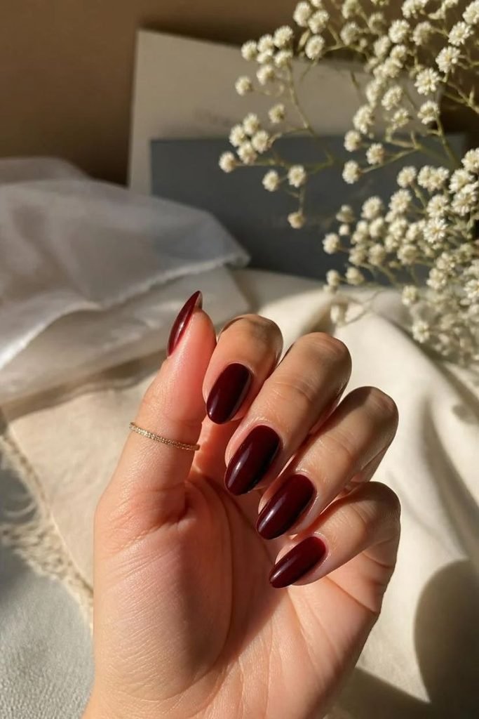 burgundy-velvet-nails
