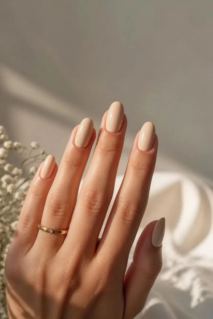 29 Best Cozy Fall Nail Ideas 2026: Chic, Warm & Trendy Autumn Manicures creamy-beige-minimalist-nails
