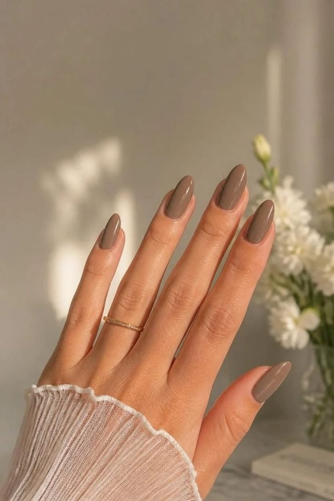 warm-taupe-nails