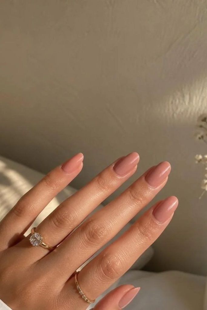 soft-rose-beige-nails