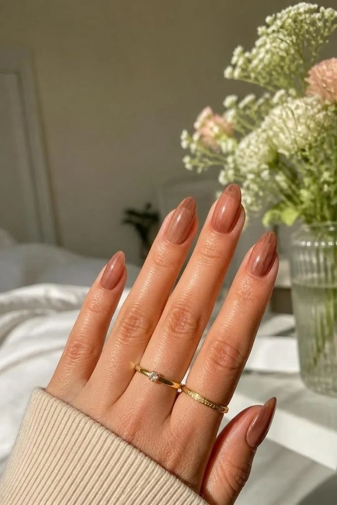 soft-brown-aura-nails
