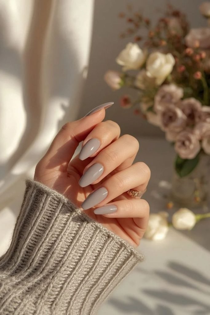 27 Best Fall Sweater Nail Designs 2026: Cozy, Chic & Trendy Knit-Inspired Manicures gray-cable-knit-nails