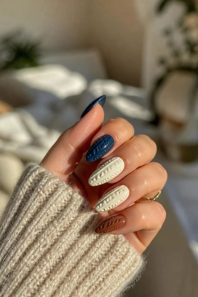 27 Best Fall Sweater Nail Designs 2026: Cozy, Chic & Trendy Knit-Inspired Manicures blue-and-brown-sweater-nails