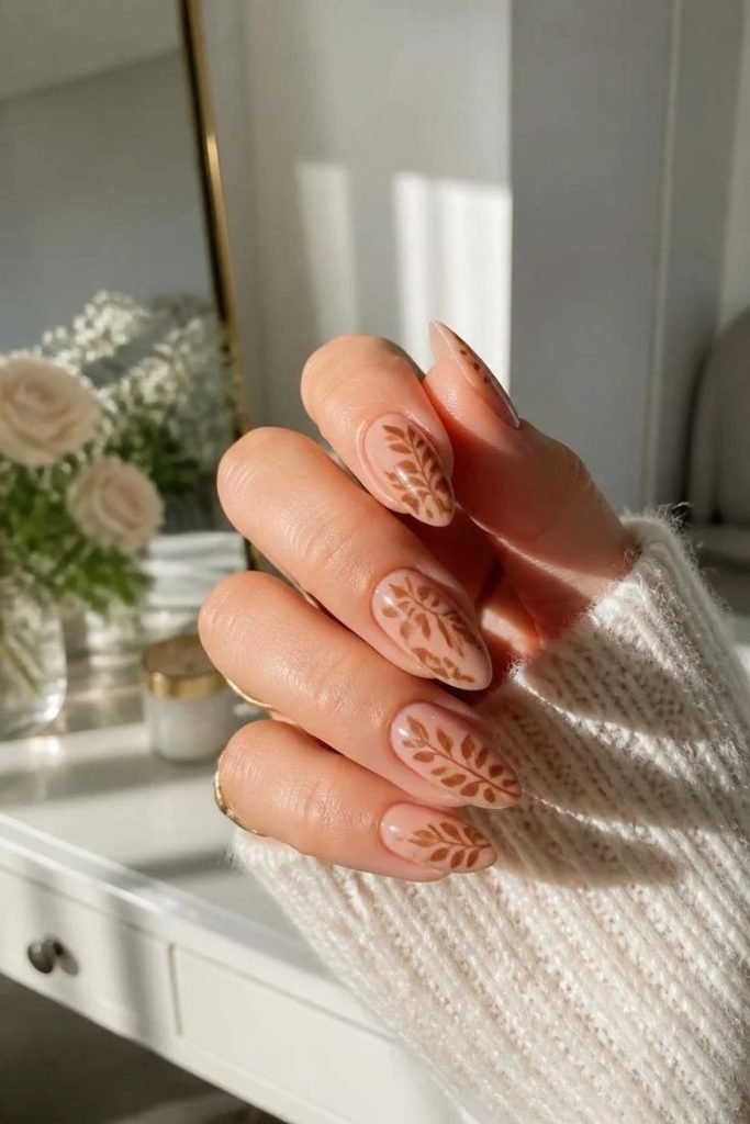 brown-leaf-nail-art