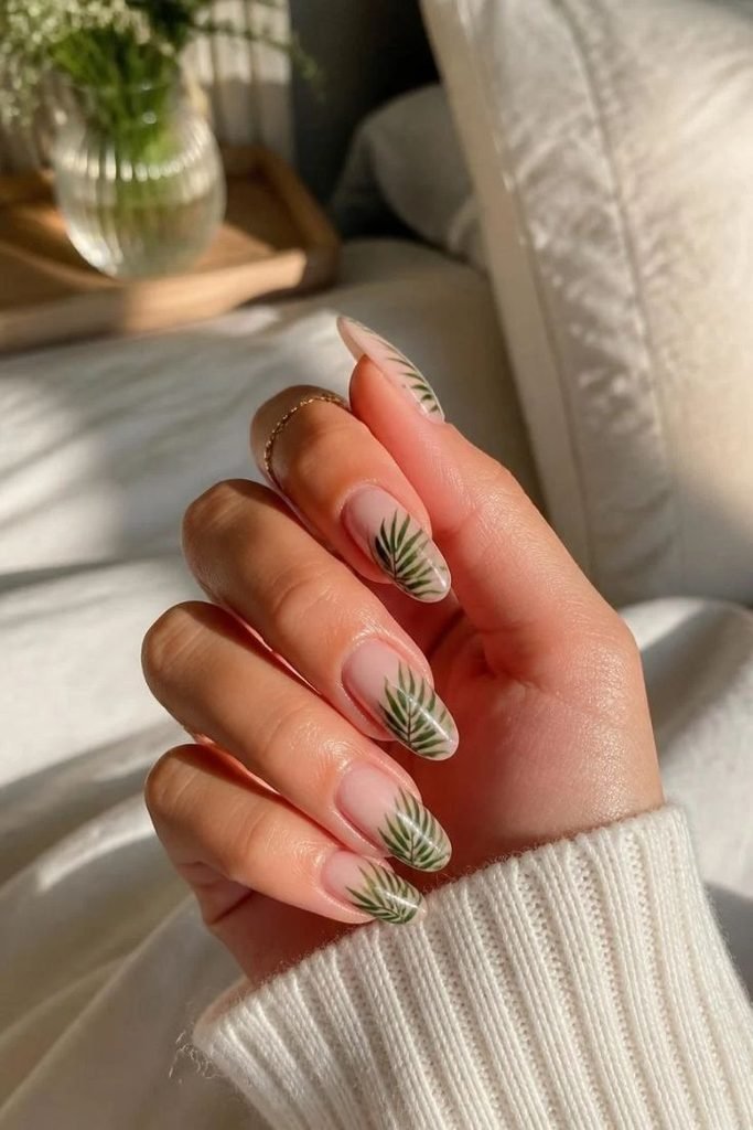 tropical-palm-leaf-nails