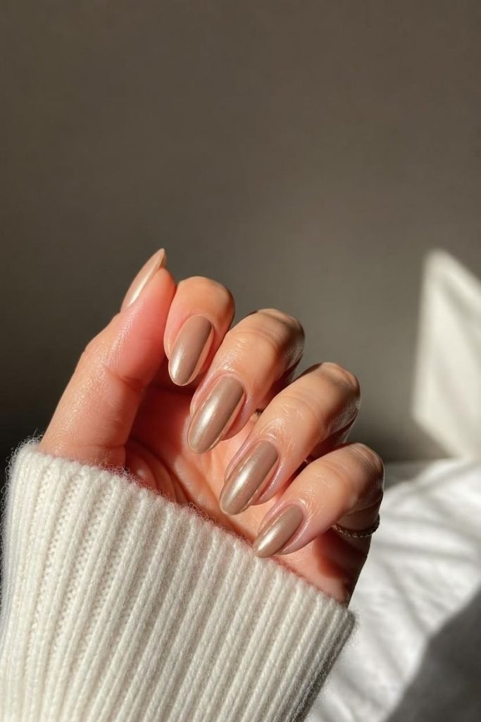 beige-chrome-nails