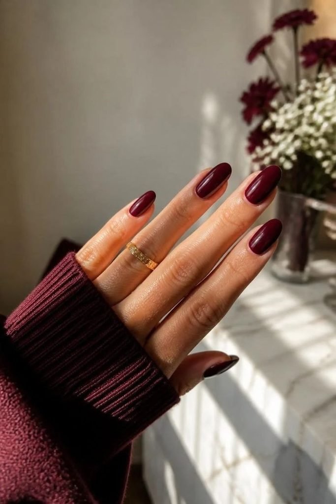 elegant-burgundy-nails