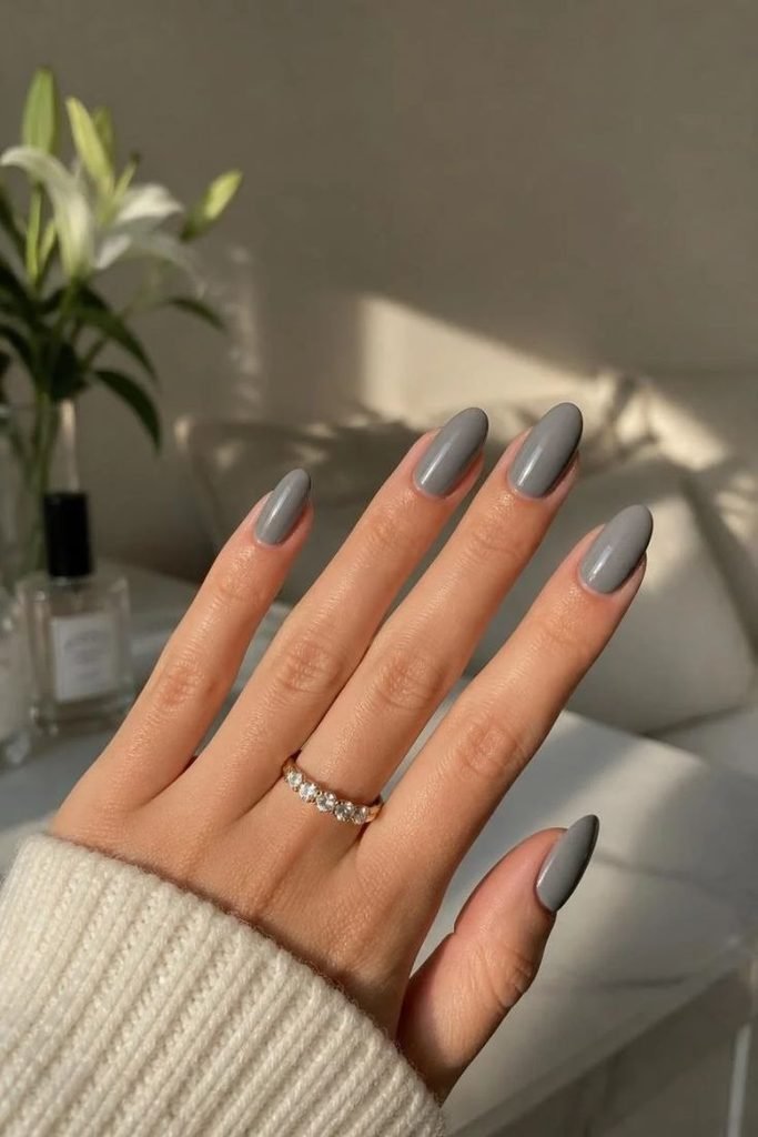 soft-gray-nails